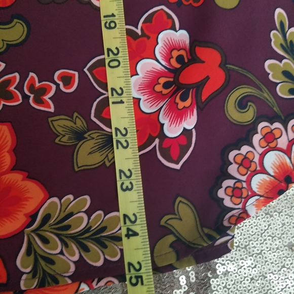 LOFT long sleeved lightweight floral top sz small - Picture 2 of 8